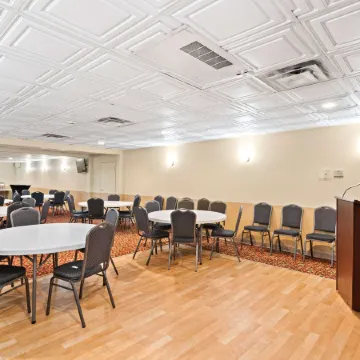 Clarion Hotel & Suites Fairbanks Near Ft Wainwright