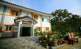 Buan Naesosa Camping Pension