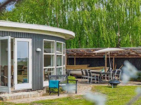 "Vemund" - 100m to the Fjord