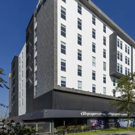 City Express Plus by Marriott Bogota Aeropuerto Отели рядом с достопримечательностью «Энгавита»