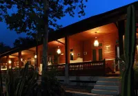 그린 트로피컬 빌리지 호텔 & 리조트  호텔