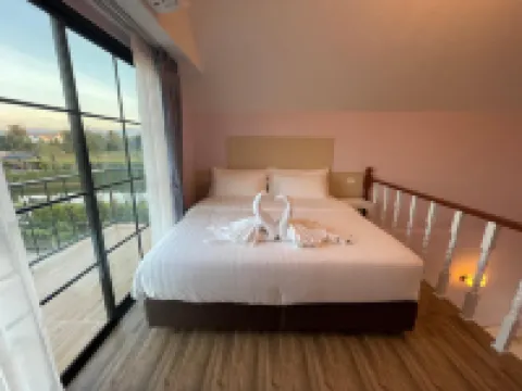 ดิ ออทัมน์ ครีก เชียงราย