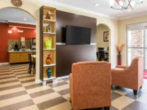 Scottish Inns & Suites Hotels in Spring