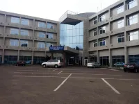 Golden Royale Hotel - Classic Twin