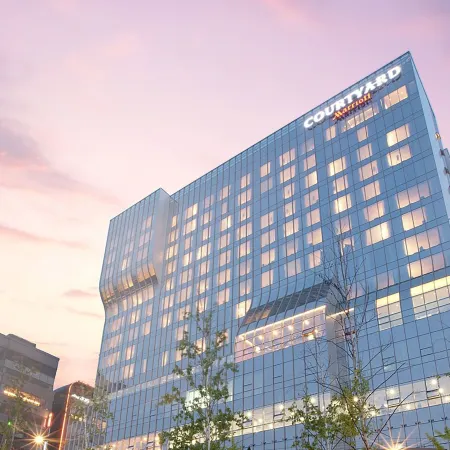 Courtyard Seoul Pangyo Отели рядом с достопримечательностью «Технопарк Пхангё»