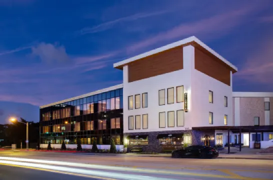 狄蘭尼酒店 鄰近赫恩登機場的酒店