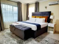 Instahomes by Tru - Villa Hotels near St.Michael's and All Angels Church