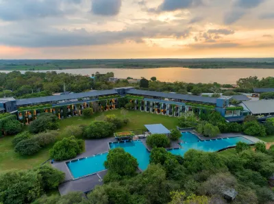 DoubleTree by Hilton Weerawila Rajawarna Resort Hotels near Bandagiriya Raja Maha Viharaya