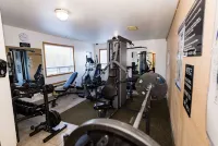 Super 8 by Wyndham Drayton Valley - ที่มีฟิตเนส