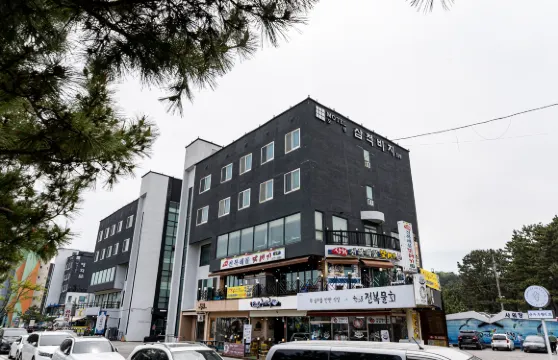 三陟海灘汽車旅館