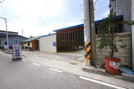 Dongducheon Rose Motel Отели в г. Тондучхон