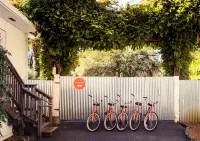 Boon Hotel + Spa - Adults Only فنادق في Guerneville