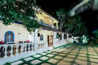 Beach House Hotel