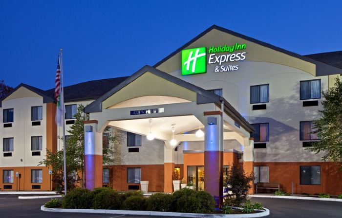 MUNCIE PLACE HOTEL & SUITES by IHG