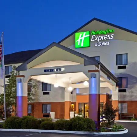 MUNCIE PLACE HOTEL & SUITES by IHG