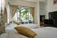 Kalamona Seaview Hotels in Sam Roi Yot District