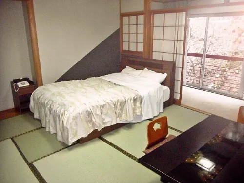 Yumura Onsen Tomiya