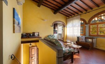 Renovated Farmhouse Near Florence