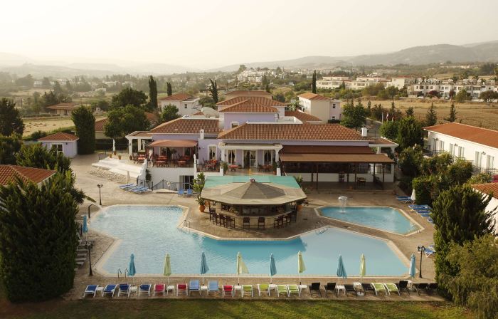 Akamanthea Holiday Village
