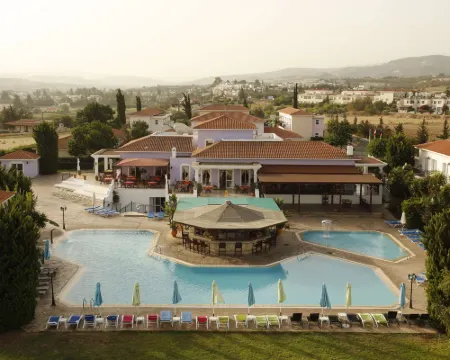 Akamanthea Holiday Village Hotels in Polis