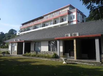 Fafa Hill Hotel and Resort Hotéis em Bogor City