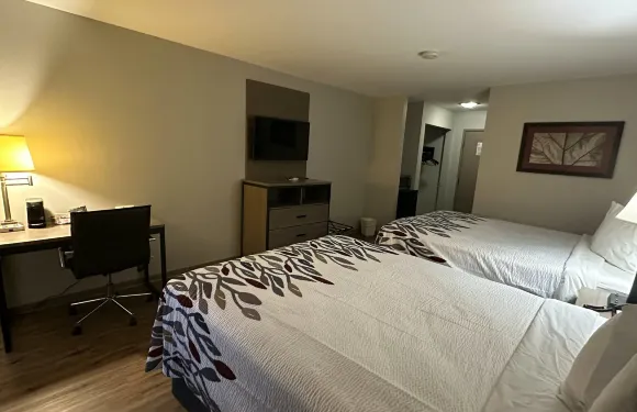 紅頂酒店-沃基根古爾尼