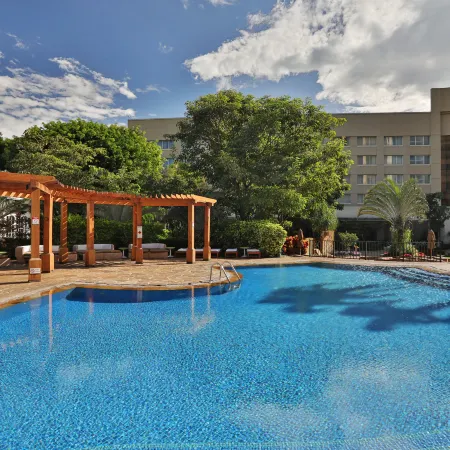 InterContinental Hotels COSTA RICA AT MULTIPLAZA MALL by IHG Отели рядом с достопримечательностью «Комплекс «Авенида Эскасу»»