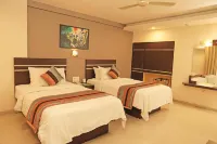 Click Hotel Yuvraj Surat (Formerly Known As Best Western Yuvraj Surat) - breakfast