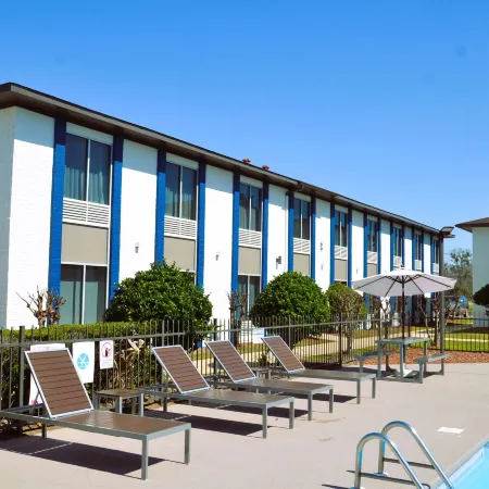 Americas Best Value Inn and Suites Foley