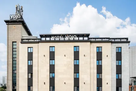 Yeongcheon Yaja Yeongcheon Central Store Отели рядом с достопримечательностью «Auno Feliz Glamping»