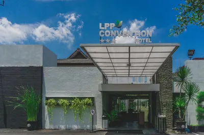 LPP Convention Hotel Demangan Các khách sạn ở Depok