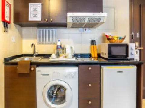 エグゼクティブ スイーツ アブダビのホテル