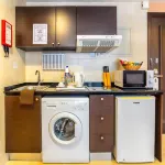 EXECUTIVE SUITES