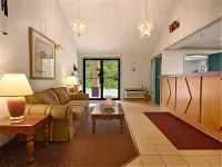 Super 8 by Wyndham Hancock MD - 2-Star