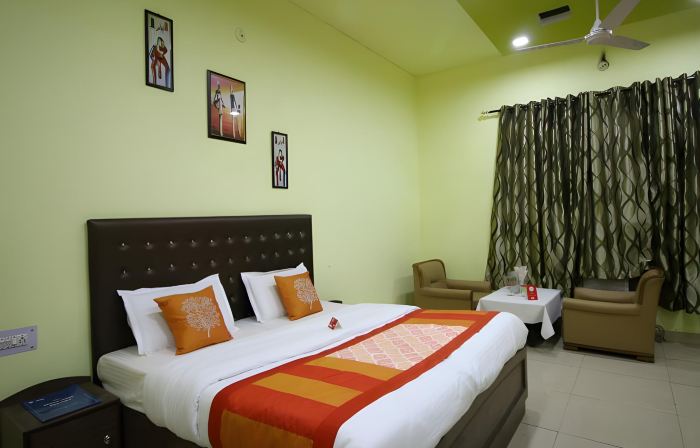 Motel Divine International