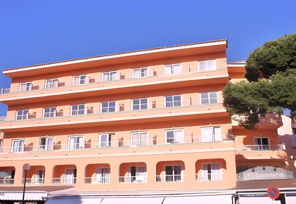 Hotel Hostal Alcina, Exterior, Hotel Exterior