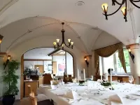 Landhaus Feckl Hotels in Herrenberg
