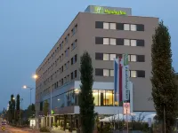 Holiday Inn ZÜRICH - MESSE by IHG Hotel berhampiran Ibu pejabat FIFA