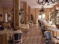 Château de Noirieux Hotels in Villevêque