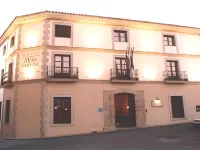 María de Molina Hotel a Torreperogil