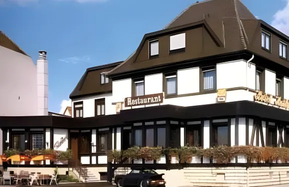 卡爾斯霍夫酒店