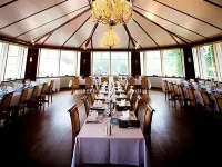 Såstaholm Hotell & Konferens فنادق في Taby