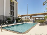 Comfort Inn Dallas North Love Field Airport Hotels in der Nähe von Freizeitpark Zero Gravity