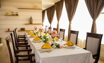 Ewan Ajman Suites Hotel