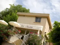 Hôtel Le Mozart Hotels near Association Amicale et Sportive du Val St André