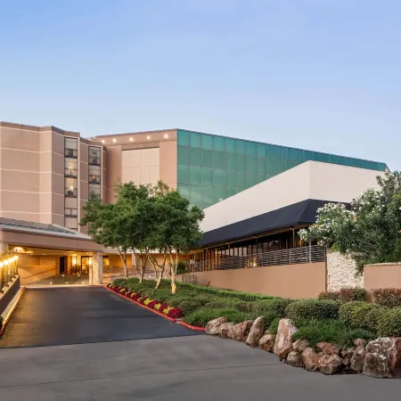Sonesta Hotel Houston IAH Airport
