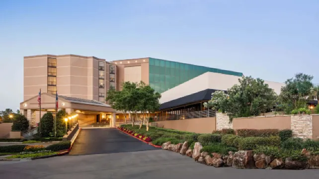Sonesta Hotel Houston IAH Airport