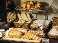 Qubus Hotel Zielona Góra - พร้อมอาหารเช้า