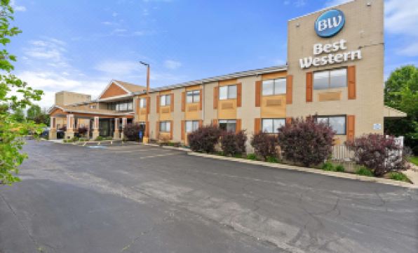 Best Western Plus Oakbrook Inn