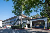 Travelodge by Wyndham Grants Pass